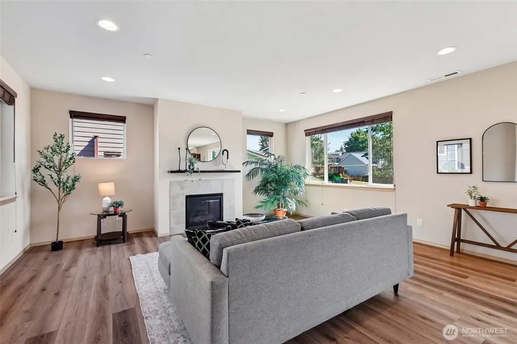 2548 Filbert Avenue Bremerton WA 98310