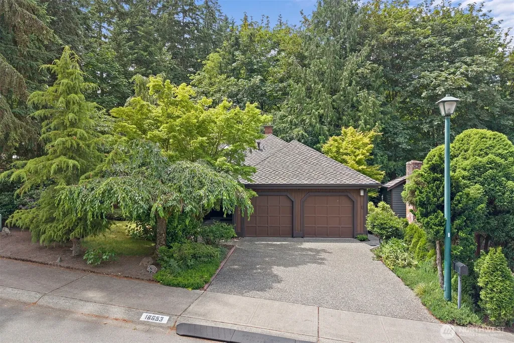 16653 157th Avenue SE Renton WA 98058