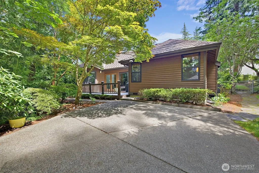 16653 157th Avenue SE Renton WA 98058