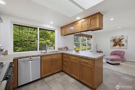 16653 157th Avenue SE Renton WA 98058
