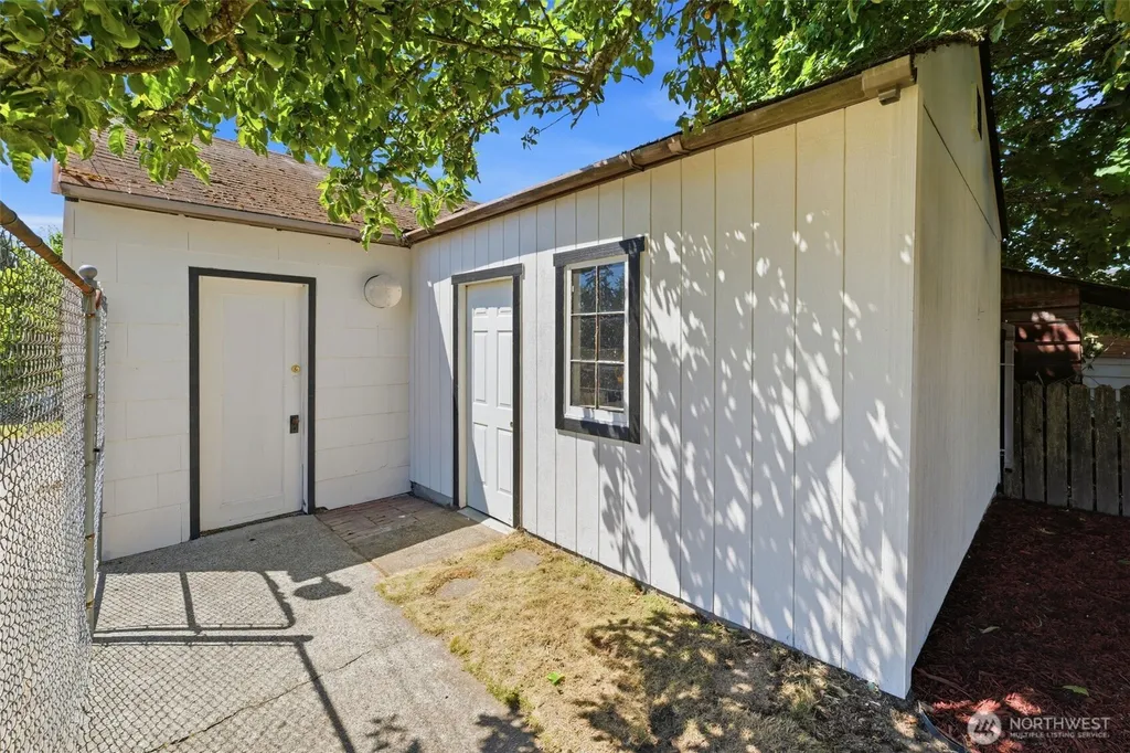 6240 S M Street Tacoma WA 98408