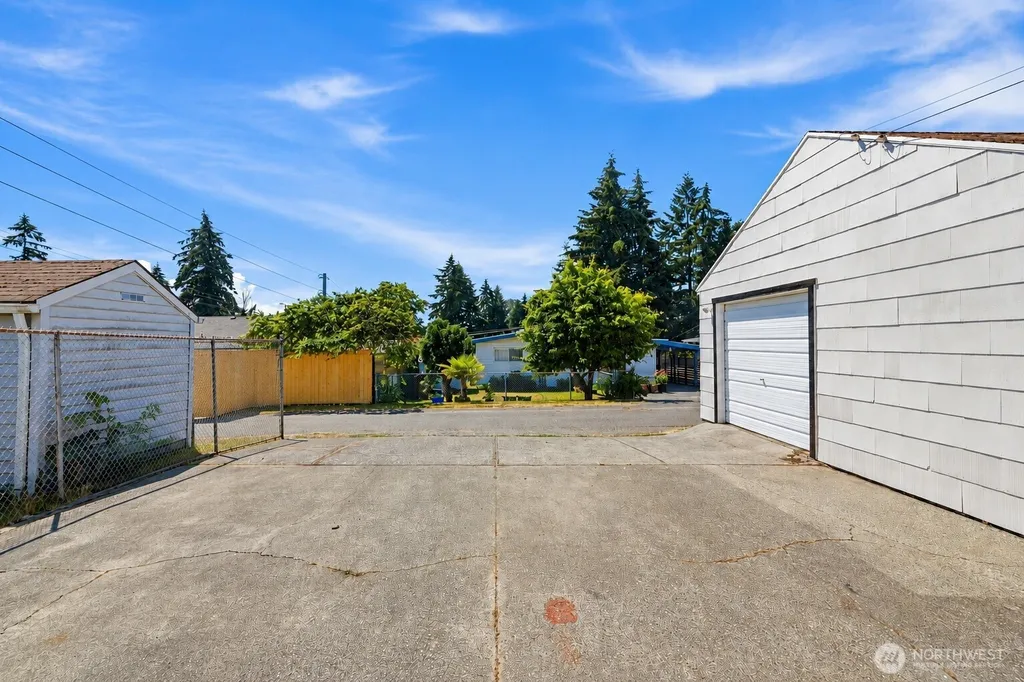 6240 S M Street Tacoma WA 98408