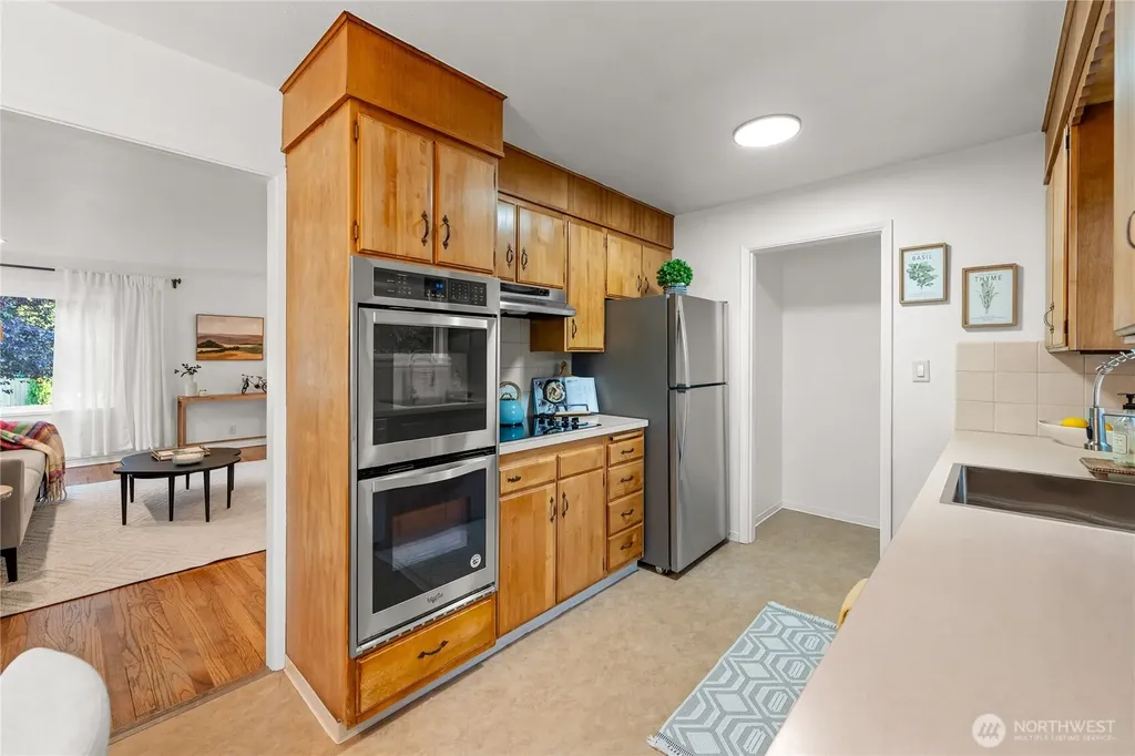 13203 2nd Avenue NW Seattle WA 98177