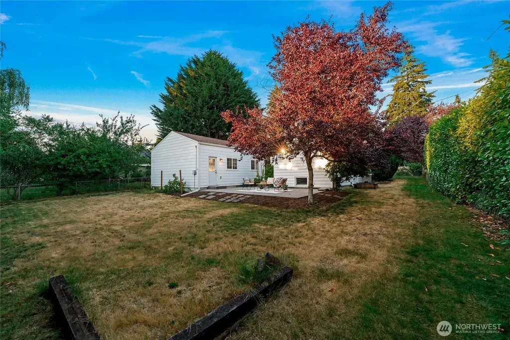 13203 2nd Avenue NW Seattle WA 98177
