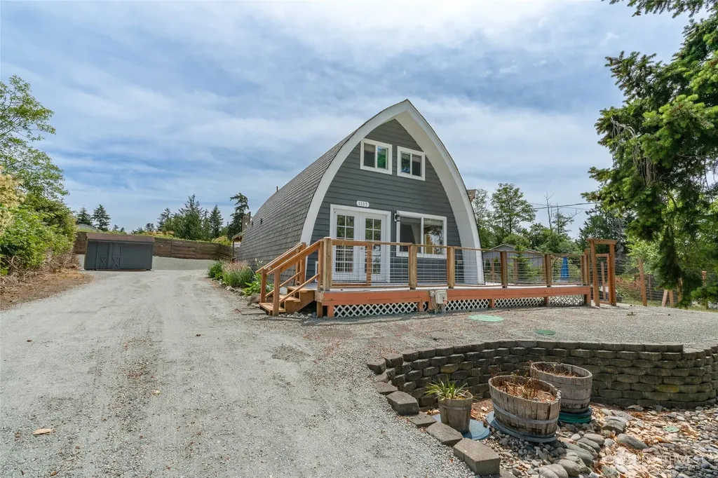 1117 Halsey Drive Coupeville WA 98239