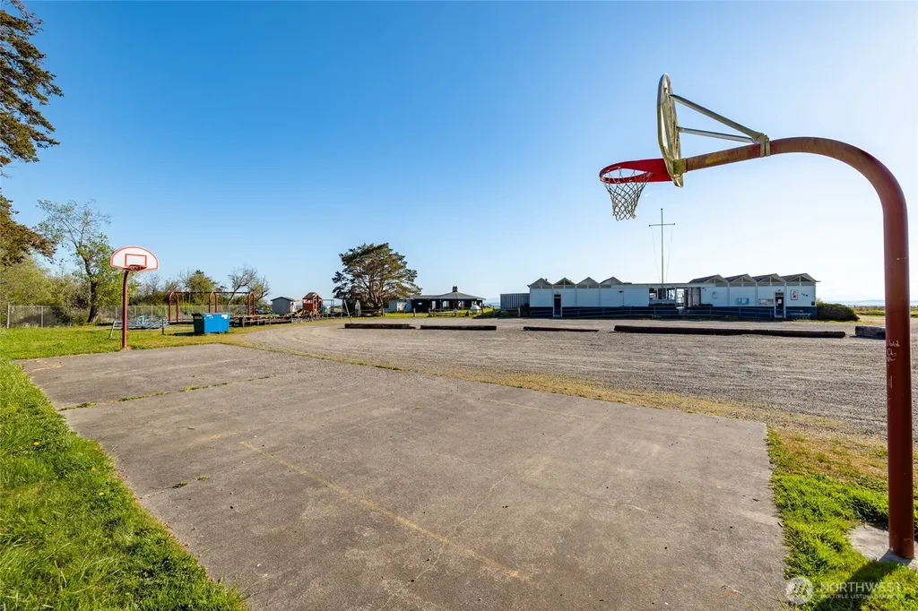 1117 Halsey Drive Coupeville WA 98239