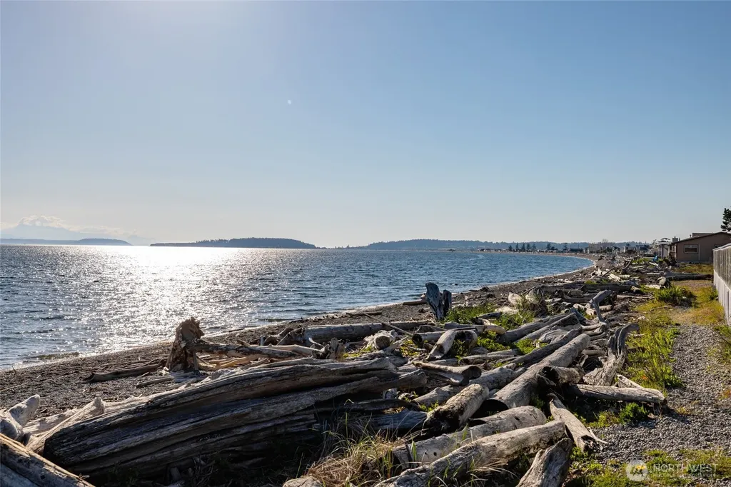 1117 Halsey Drive Coupeville WA 98239