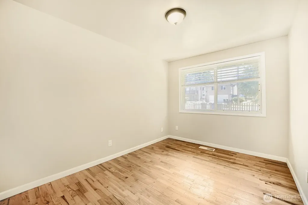 23227 110th Place SE Kent WA 98031