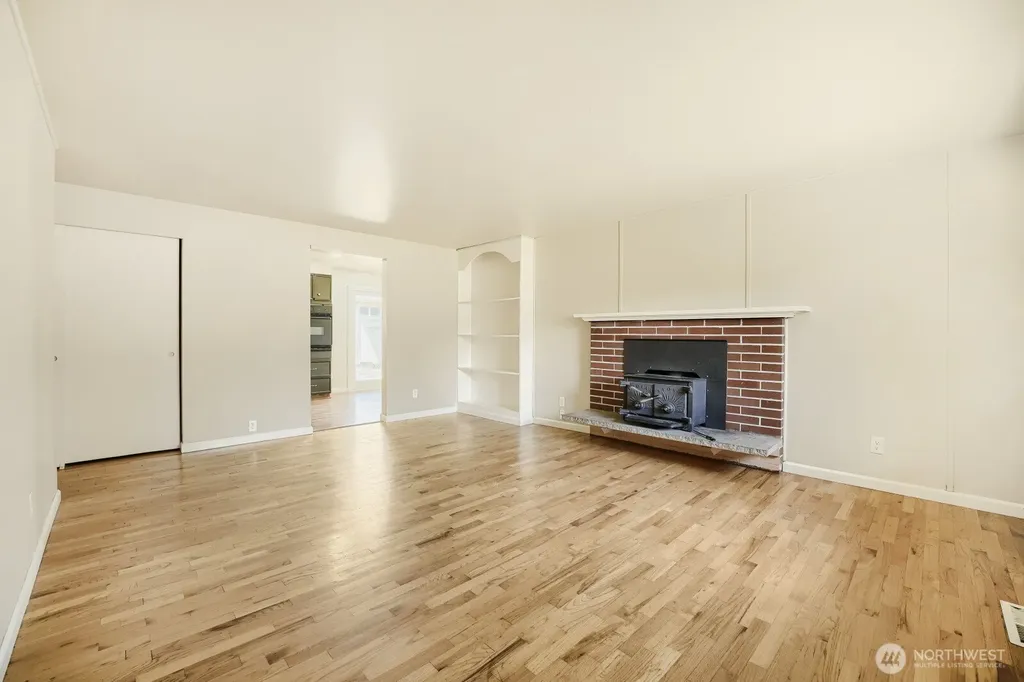 23227 110th Place SE Kent WA 98031