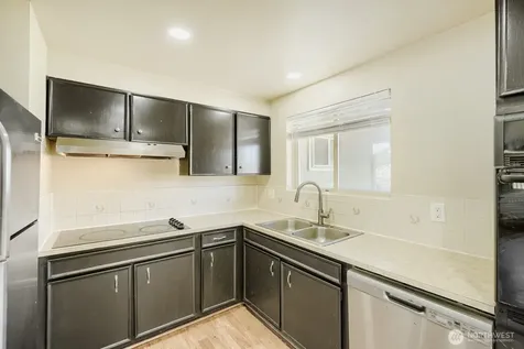 23227 110th Place SE Kent WA 98031