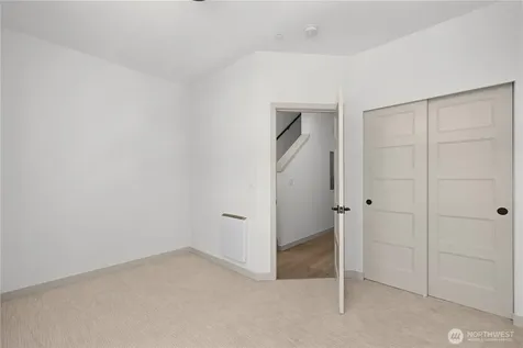 7011 9th Avenue NE Seattle WA 98115