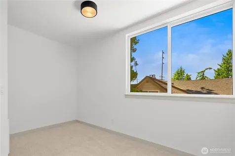7011 9th Avenue NE Seattle WA 98115