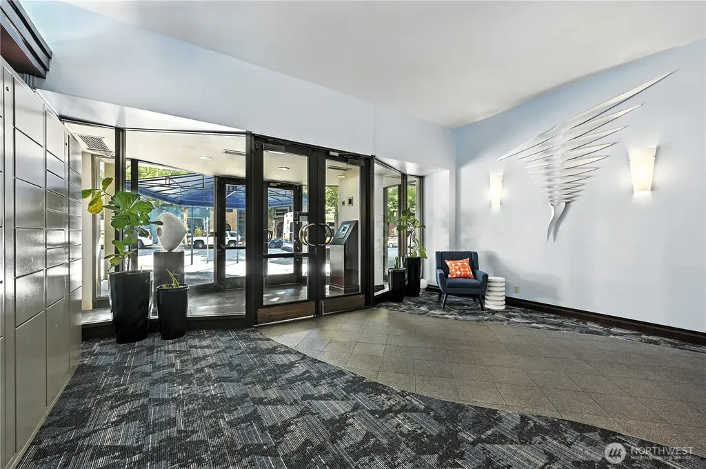 2100 3rd Avenue Seattle WA 98121