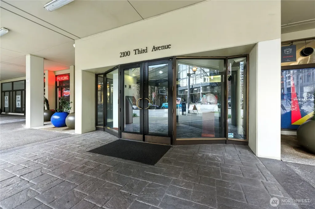 2100 3rd Avenue Seattle WA 98121