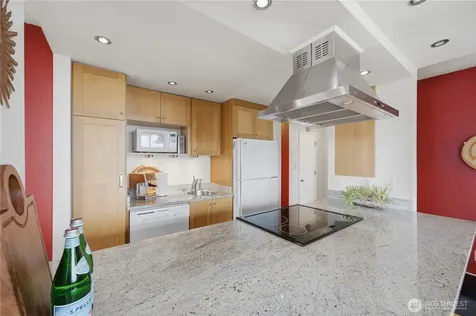 2100 3rd Avenue Seattle WA 98121