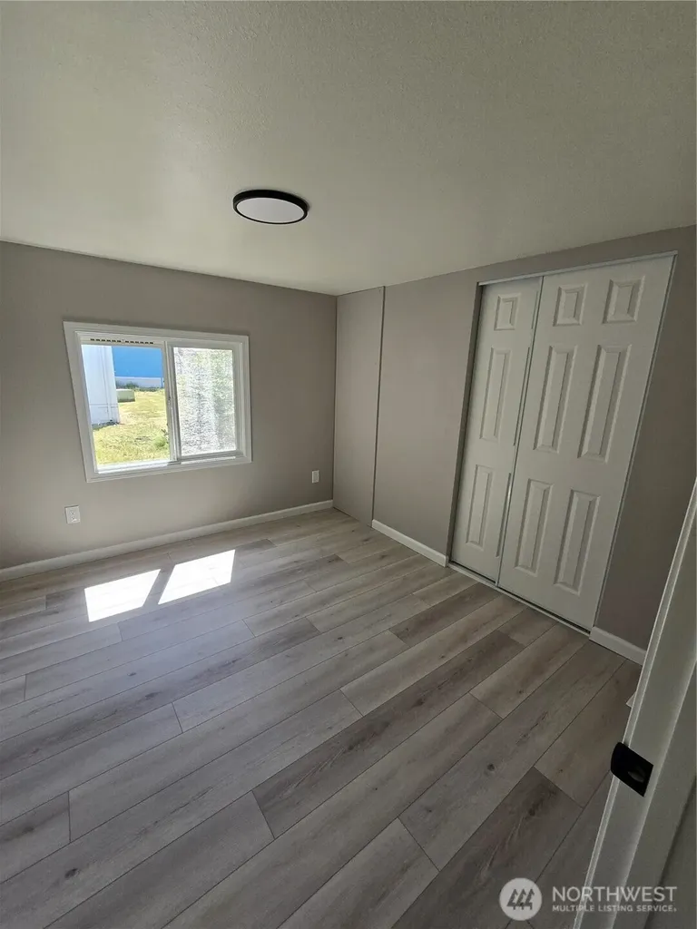 20710 9th Avenue E Spanaway WA 98387