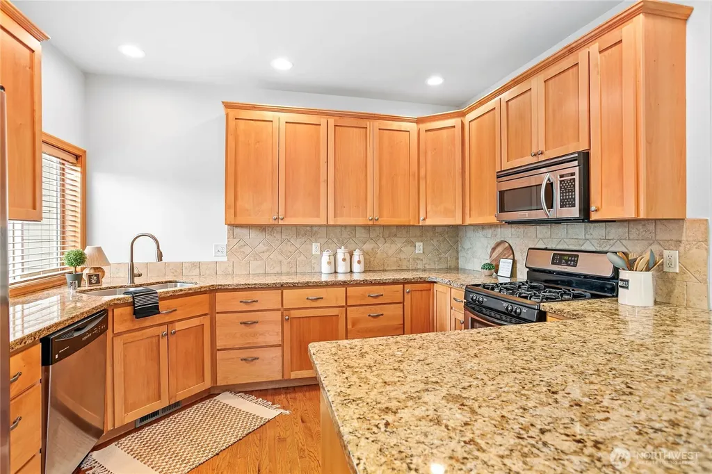 1451 Larkspur Street Lynden WA 98264
