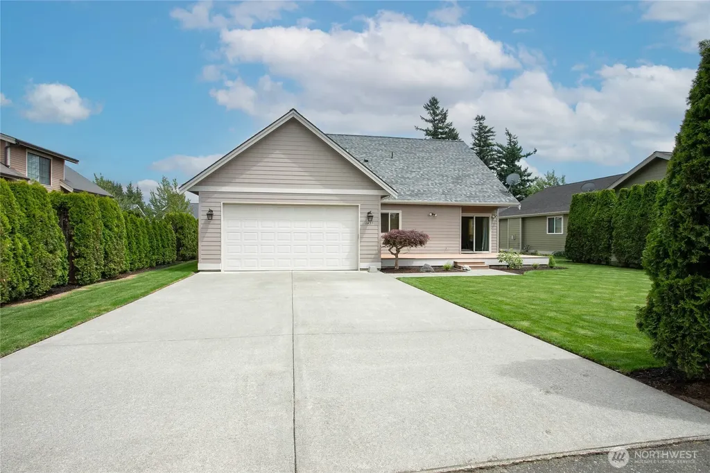 1451 Larkspur Street Lynden WA 98264