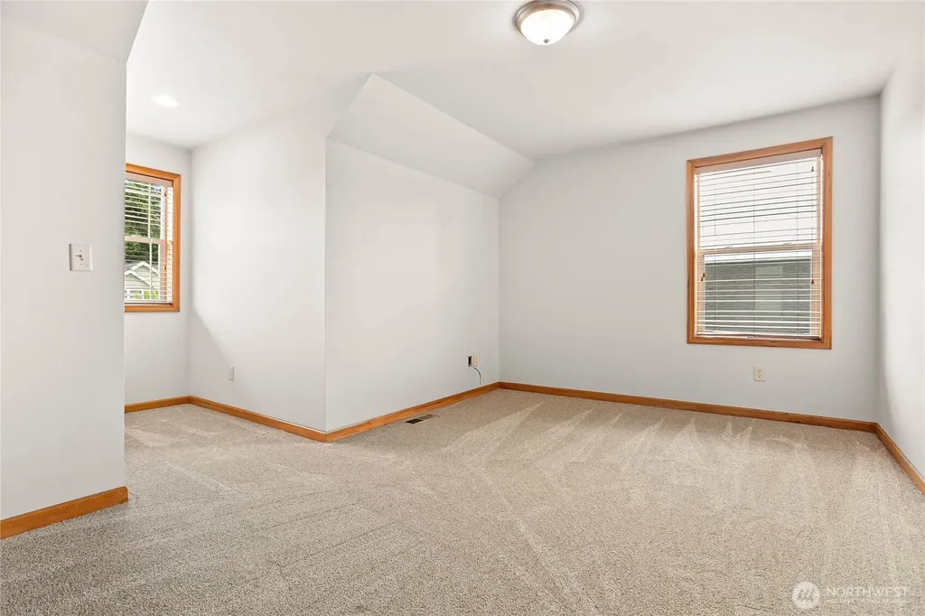 1451 Larkspur Street Lynden WA 98264