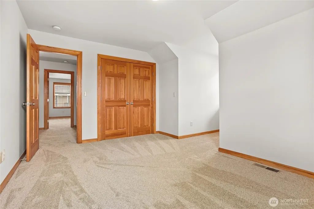 1451 Larkspur Street Lynden WA 98264