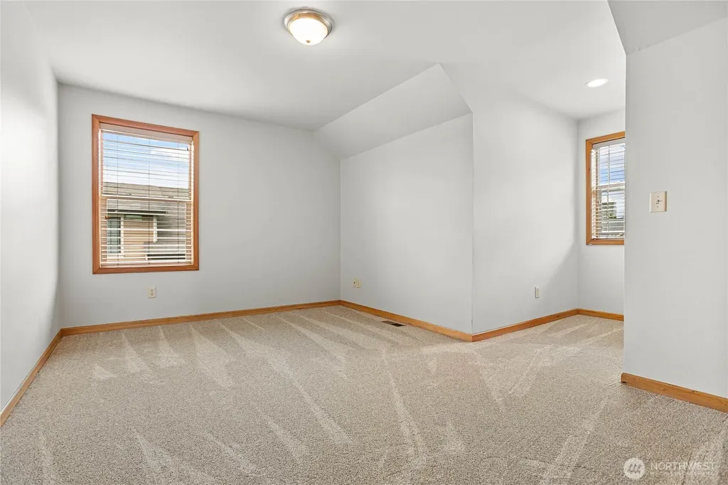 1451 Larkspur Street Lynden WA 98264