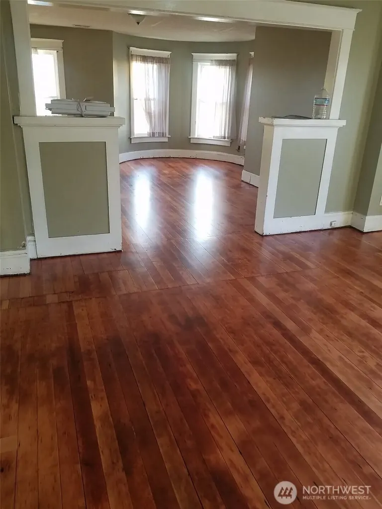 2152 S -54 J St Street Tacoma WA 98405
