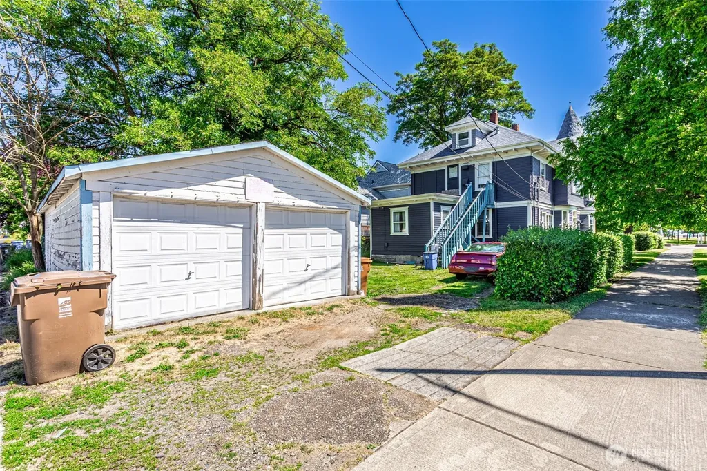 2152 S -54 J St Street Tacoma WA 98405