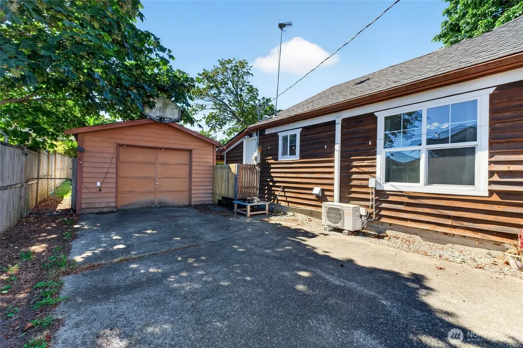 10920 47th Avenue SW Lakewood WA 98499