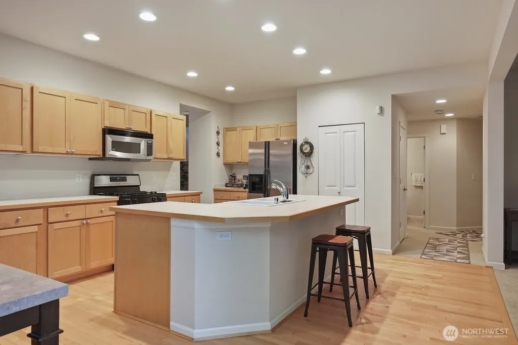 1220 68th Street SE Auburn WA 98092