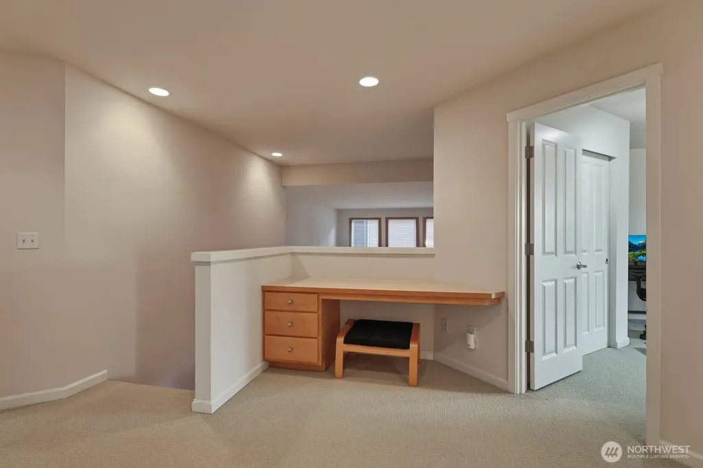 1220 68th Street SE Auburn WA 98092