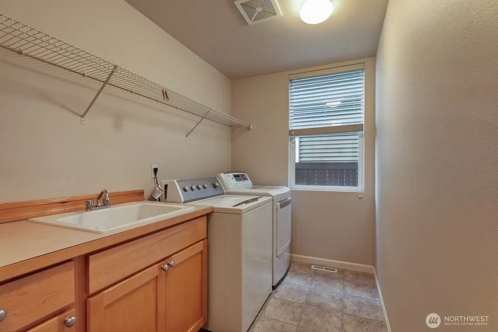 1220 68th Street SE Auburn WA 98092