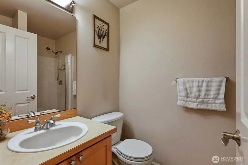 1220 68th Street SE Auburn WA 98092