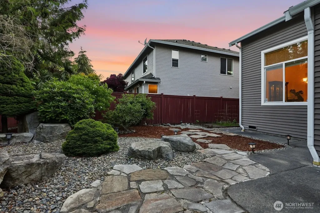 1220 68th Street SE Auburn WA 98092