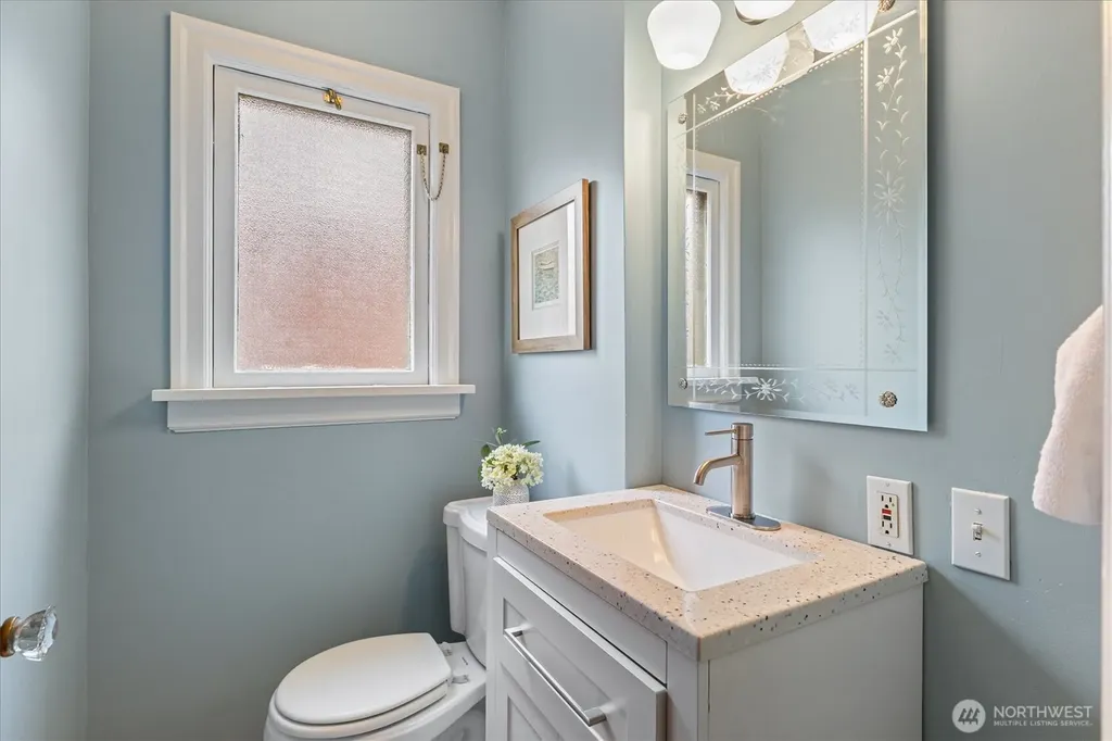 1146 N 78th Street Seattle WA 98103
