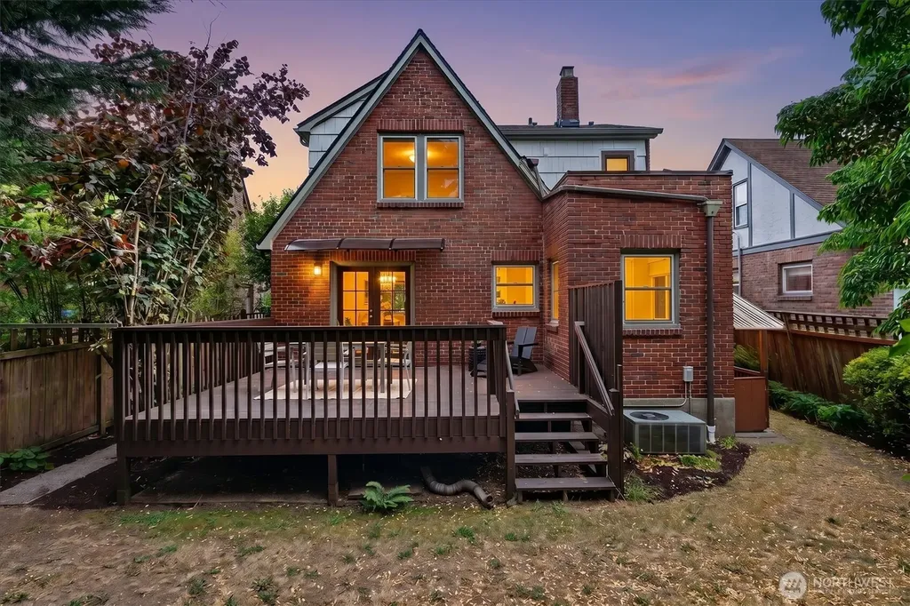 1146 N 78th Street Seattle WA 98103