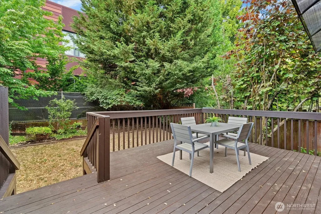 1146 N 78th Street Seattle WA 98103