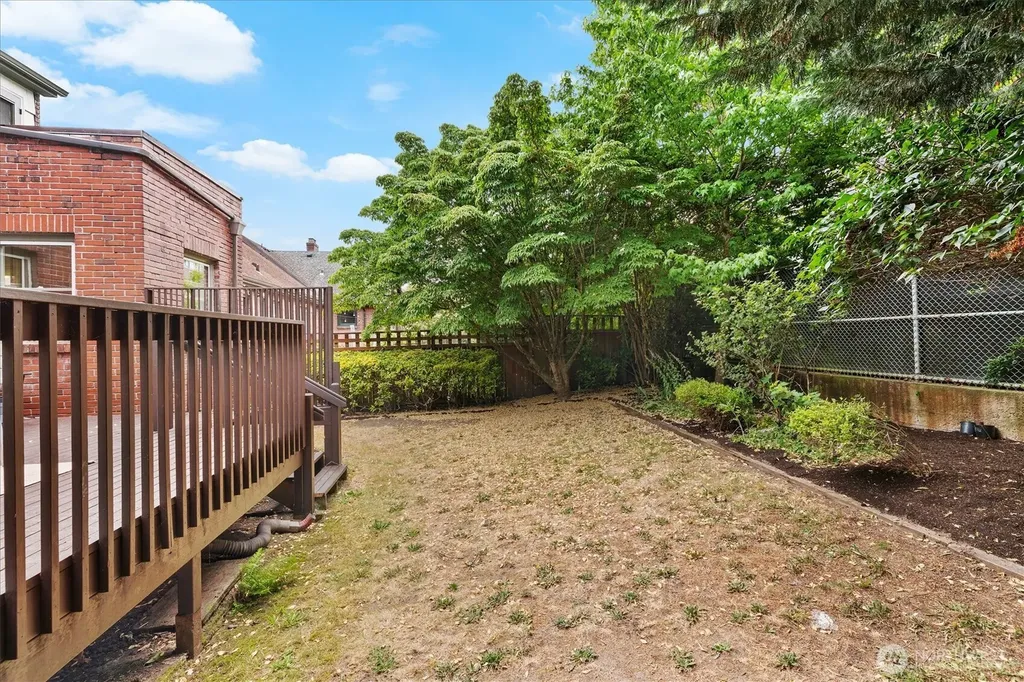 1146 N 78th Street Seattle WA 98103