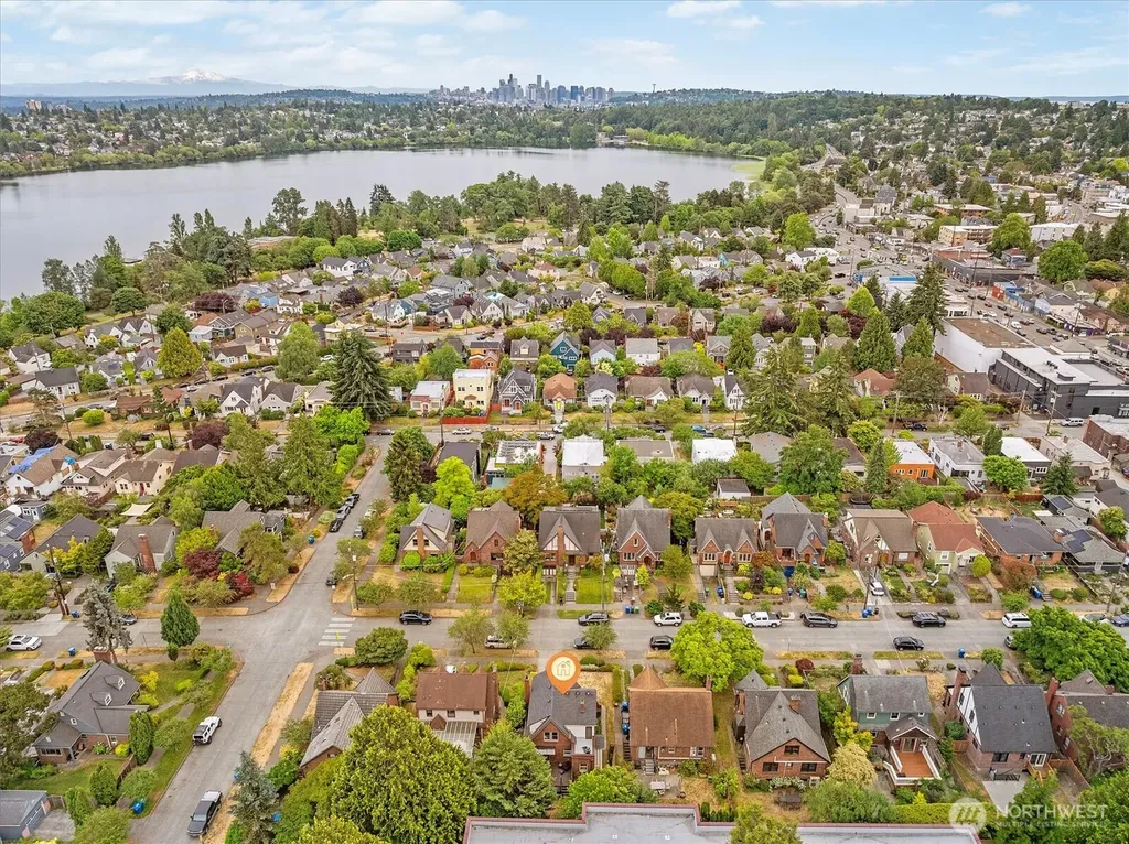 1146 N 78th Street Seattle WA 98103