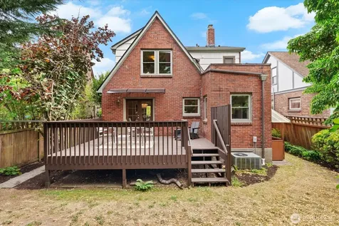 1146 N 78th Street Seattle WA 98103