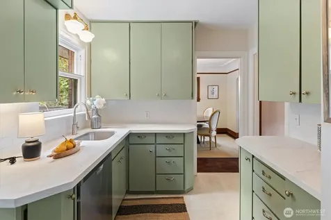 1146 N 78th Street Seattle WA 98103