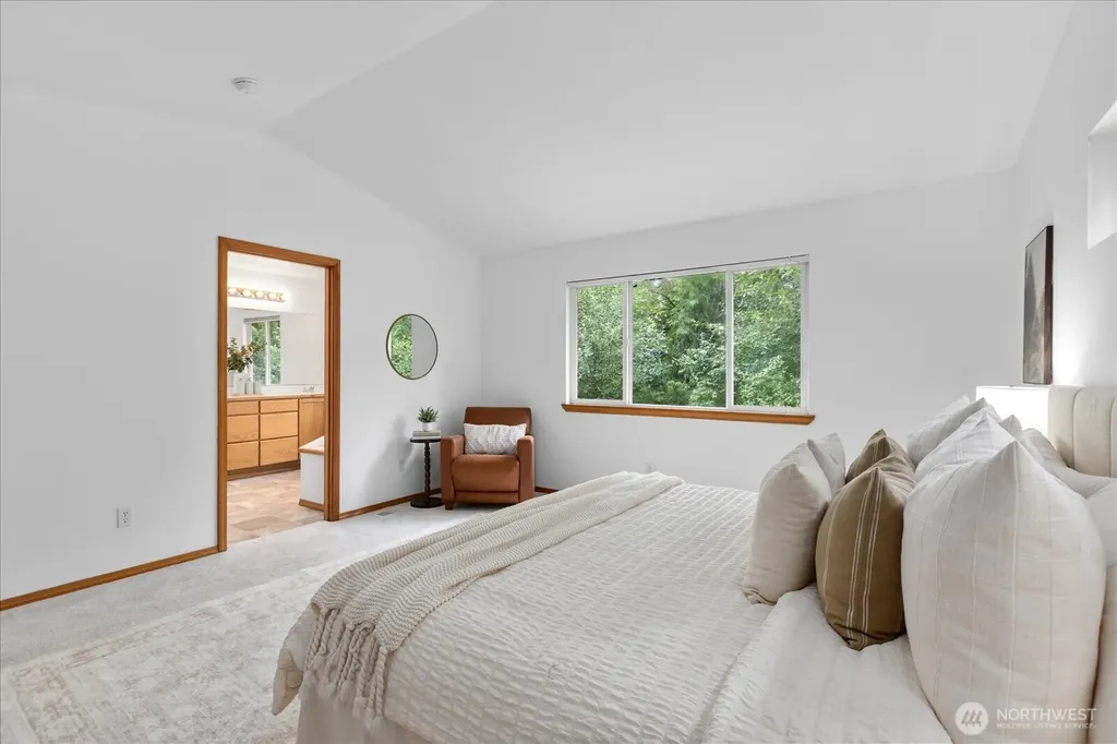 19414 77th Place NE Kenmore WA 98028