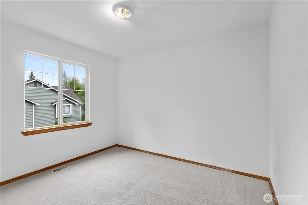 19414 77th Place NE Kenmore WA 98028