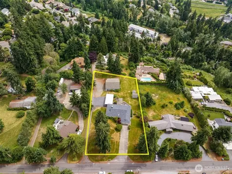 11122 46th Street E Edgewood WA 98372