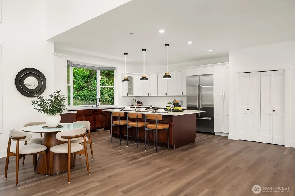 28104 10th Avenue S Des Moines WA 98198