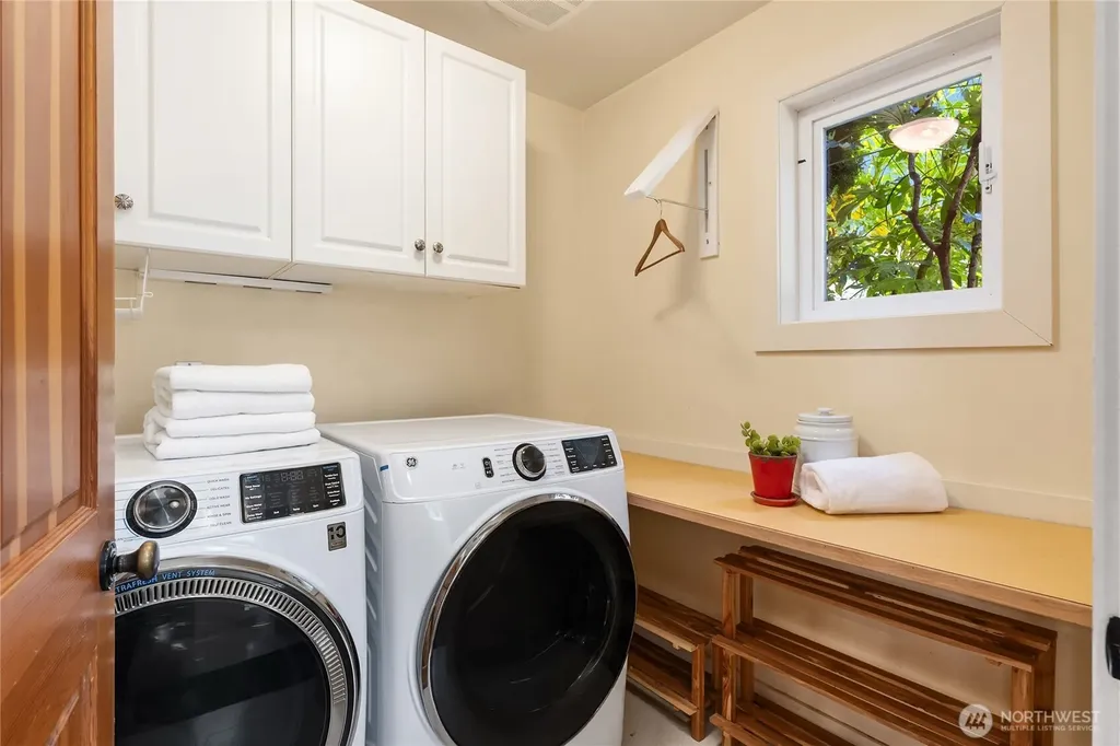 1427 Fort Ward Hill Road NE Bainbridge Island WA 98110
