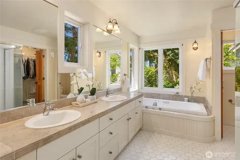 1427 Fort Ward Hill Road NE Bainbridge Island WA 98110