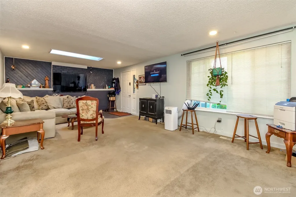 15213 12th Avenue E Tacoma WA 98445