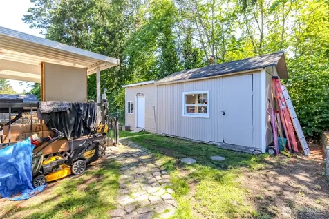 15213 12th Avenue E Tacoma WA 98445