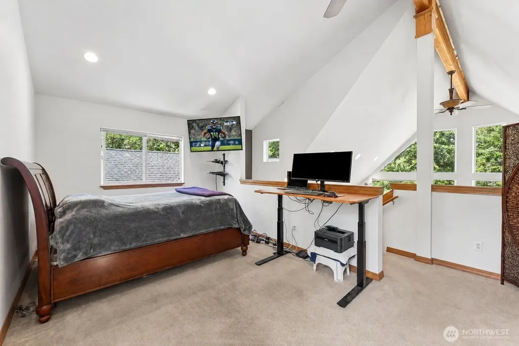 43802 24th Avenue E Eatonville WA 98382