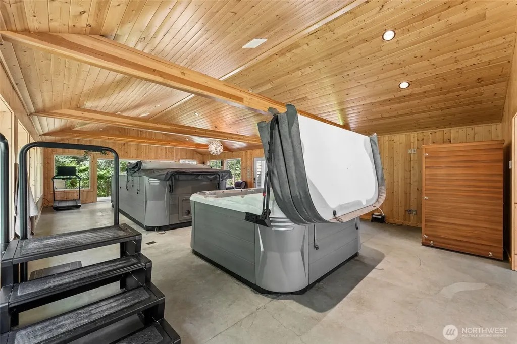 43802 24th Avenue E Eatonville WA 98382